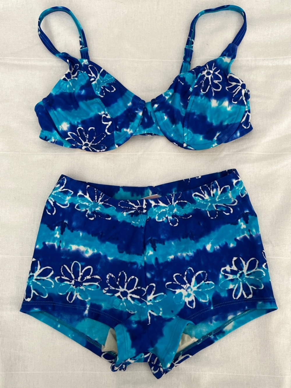 Blue Floral Underwire Bikini Top & Mid Rise Boy Shorts